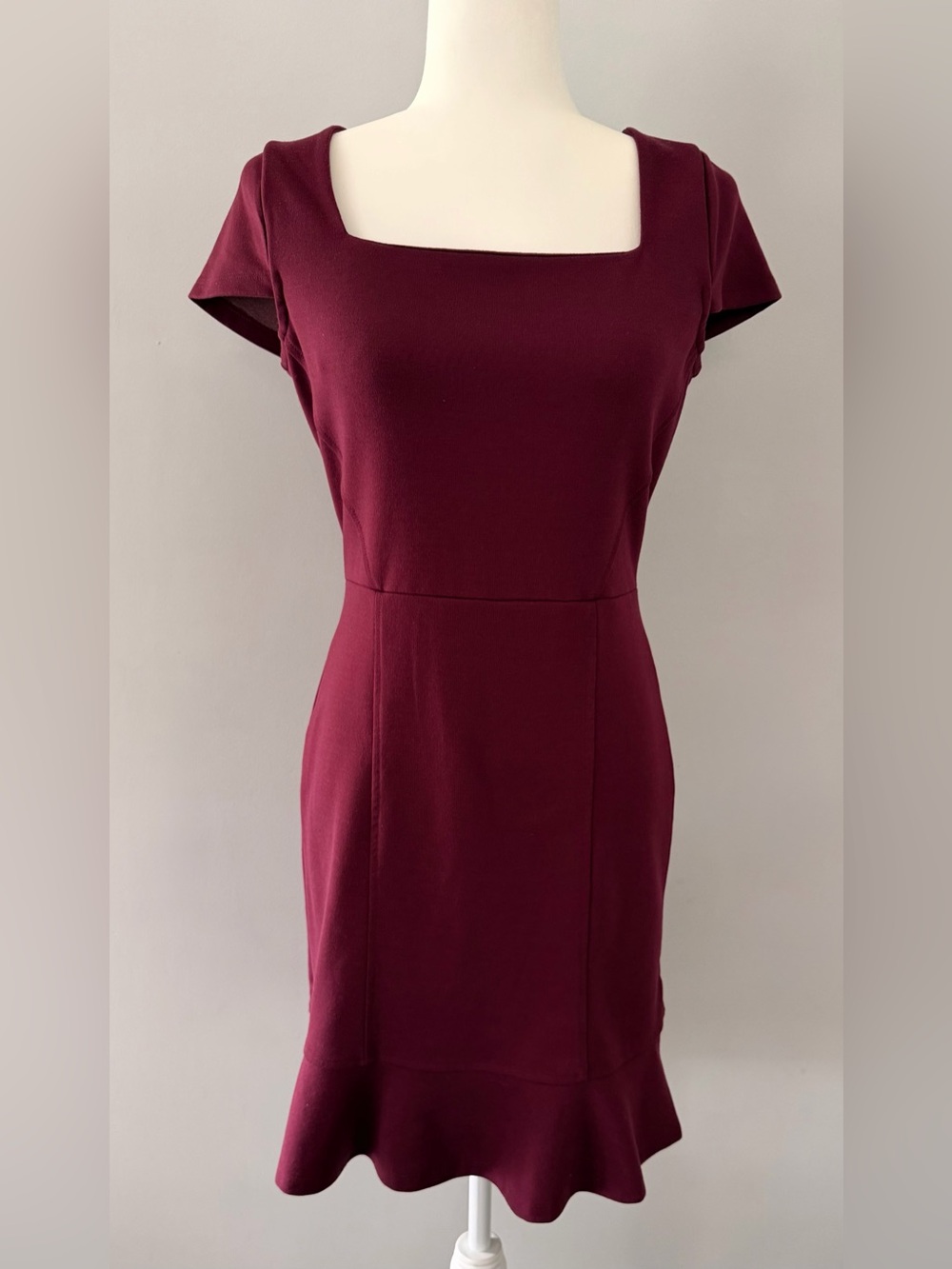 Banana Republic Burgundy Dress Women’s 6 Square Neck Fit & Flare Ruffle Hem Fall